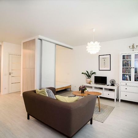 #Stayhere - Comfy & Stylish Studio With Green Patio Close To Old Town Вилнюс Екстериор снимка