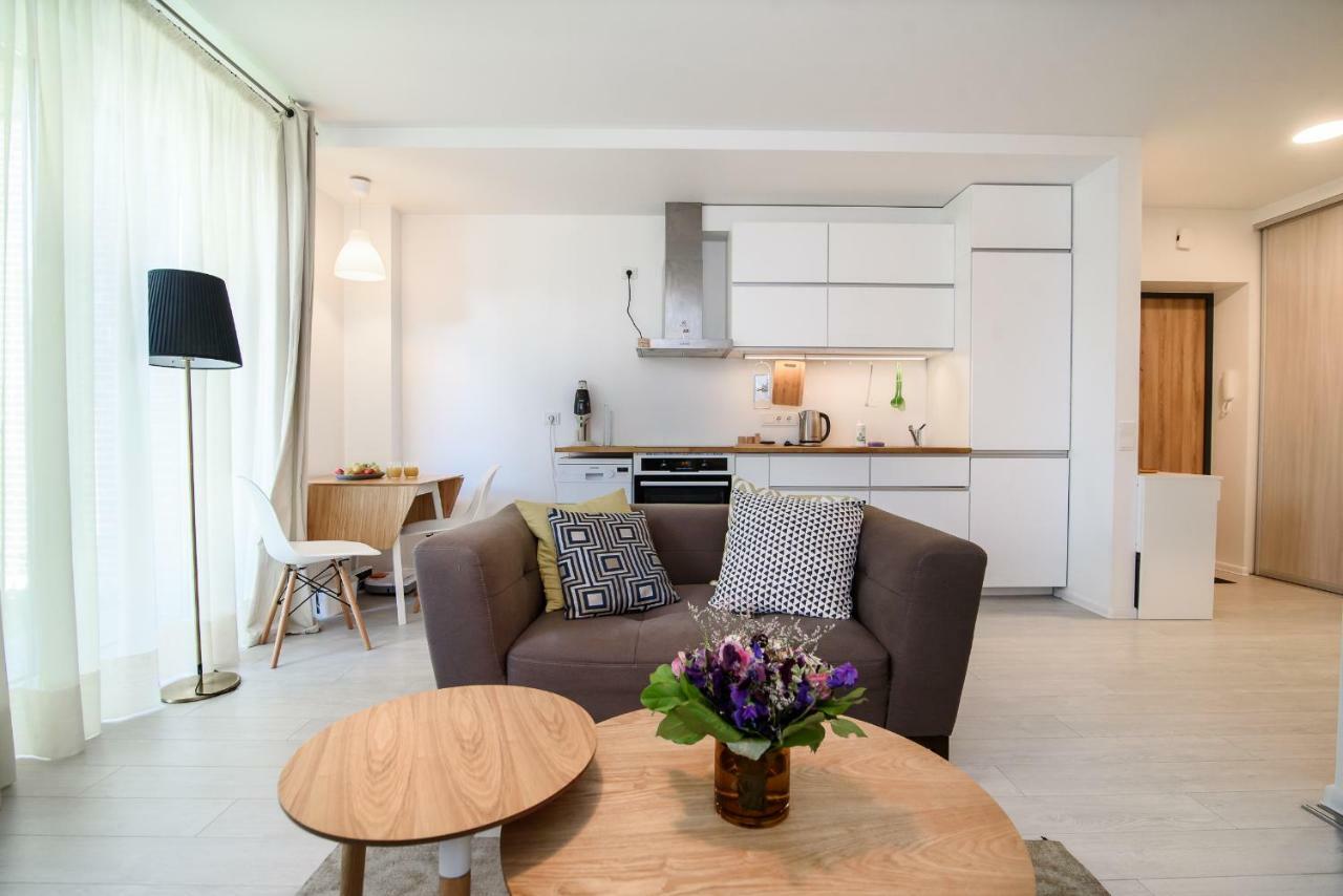 #Stayhere - Comfy & Stylish Studio With Green Patio Close To Old Town Вилнюс Екстериор снимка